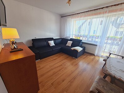 pokój dzienny apartament na piętrze