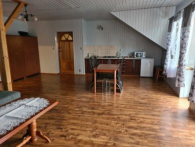 apartament z aneksem kuchennym