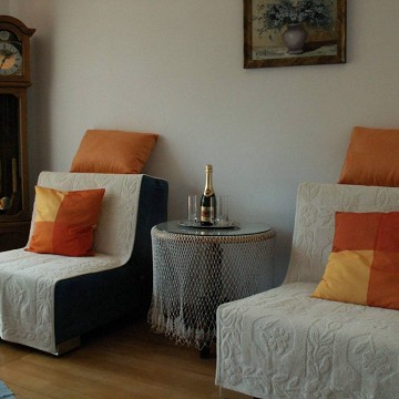Osiemnastka - apartament sypialnia i salon