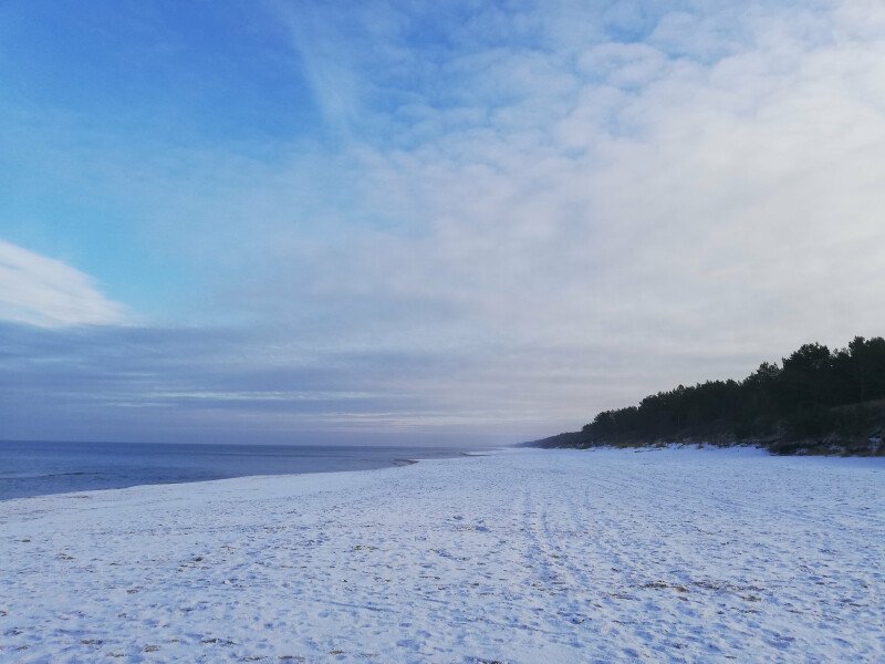    Piękna, zaśnieżona, cicha i spokojna mierzeja 