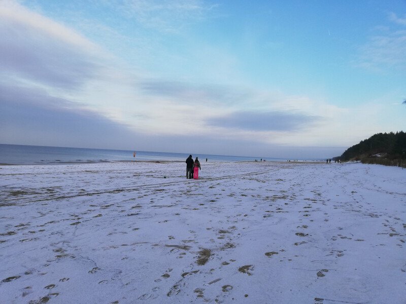    Piękna, zaśnieżona, cicha i spokojna mierzeja 